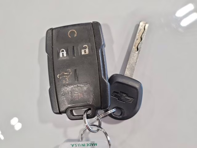 2020 Summit White Chevrolet Silverado 1500 Custom Trail Boss 4X4 Truck