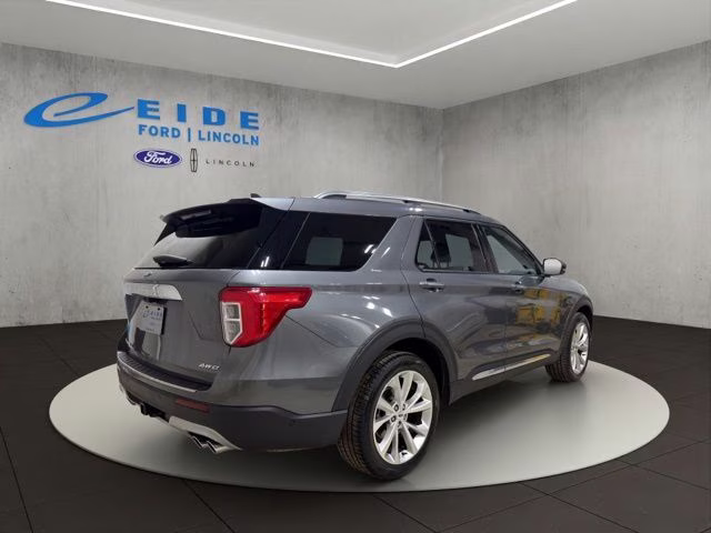 2023 Carbonized Gray Metallic Ford Explorer Platinum 4X4 SUV