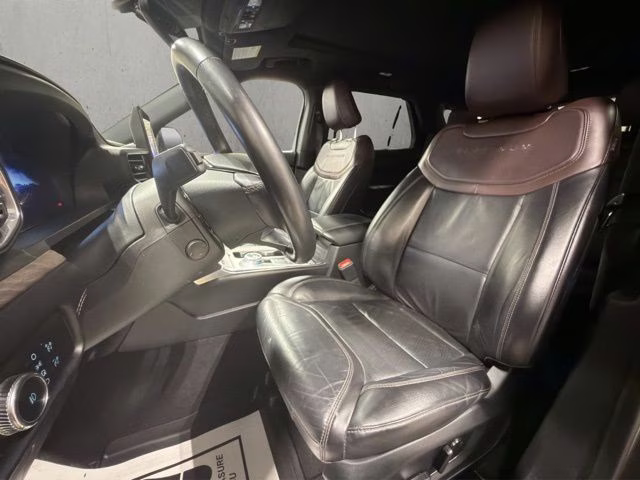 2023 Carbonized Gray Metallic Ford Explorer Platinum 4X4 SUV