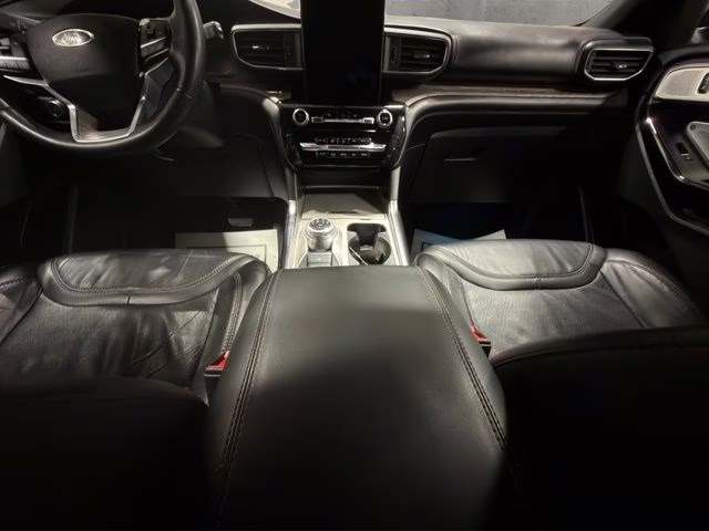 2023 Carbonized Gray Metallic Ford Explorer Platinum 4X4 SUV