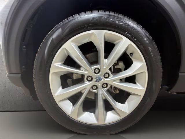 2023 Carbonized Gray Metallic Ford Explorer Platinum 4X4 SUV