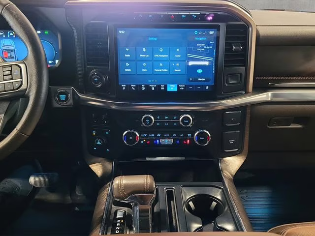 2024 Agate Black Metallic Ford F-150 King Ranch 4X4 Truck