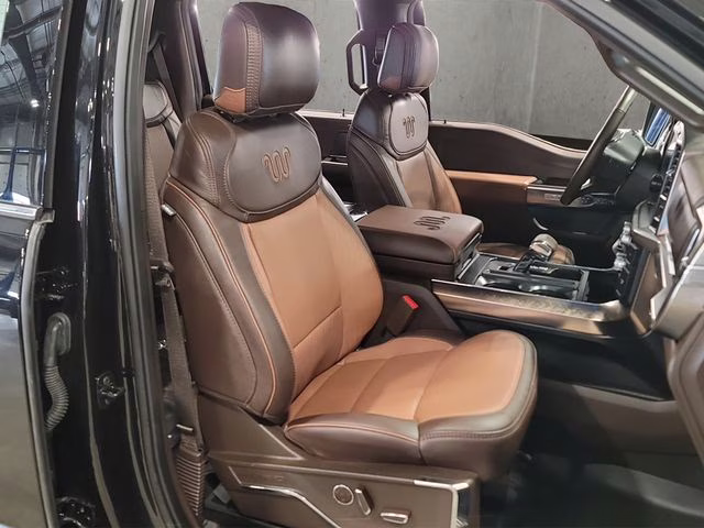 2024 Agate Black Metallic Ford F-150 King Ranch 4X4 Truck