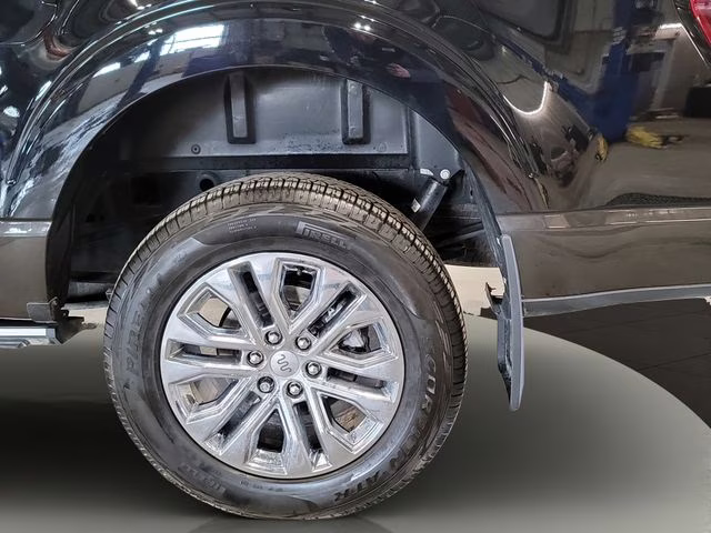 2024 Agate Black Metallic Ford F-150 King Ranch 4X4 Truck