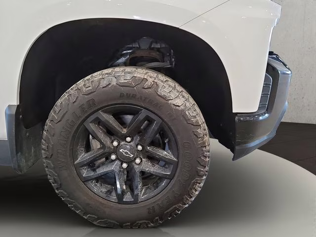 2020 Summit White Chevrolet Silverado 1500 Custom Trail Boss 4X4 Truck