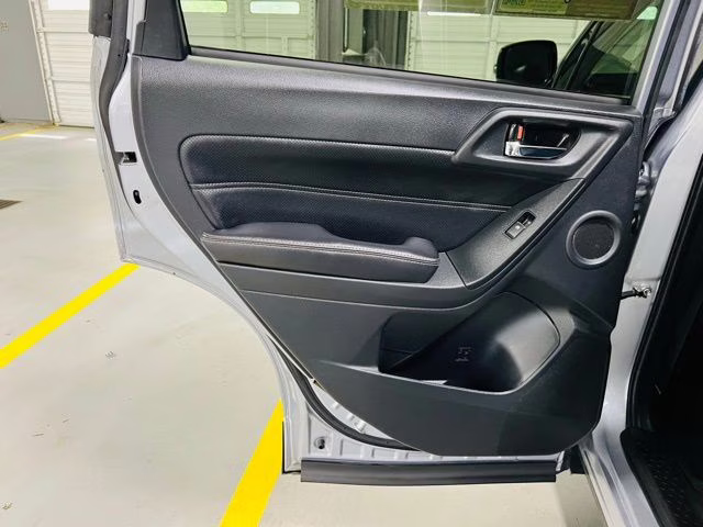 2017 Ice Silver Metallic Subaru Forester 2.5i Touring AWD SUV