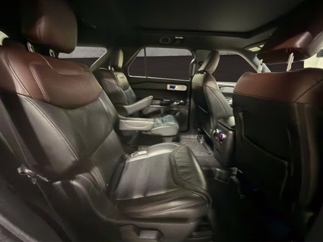 2023 Carbonized Gray Metallic Ford Explorer Platinum 4X4 SUV