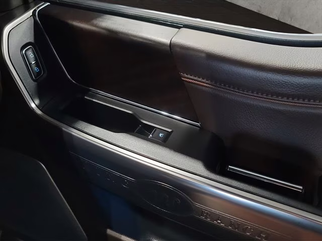 2024 Agate Black Metallic Ford F-150 King Ranch 4X4 Truck