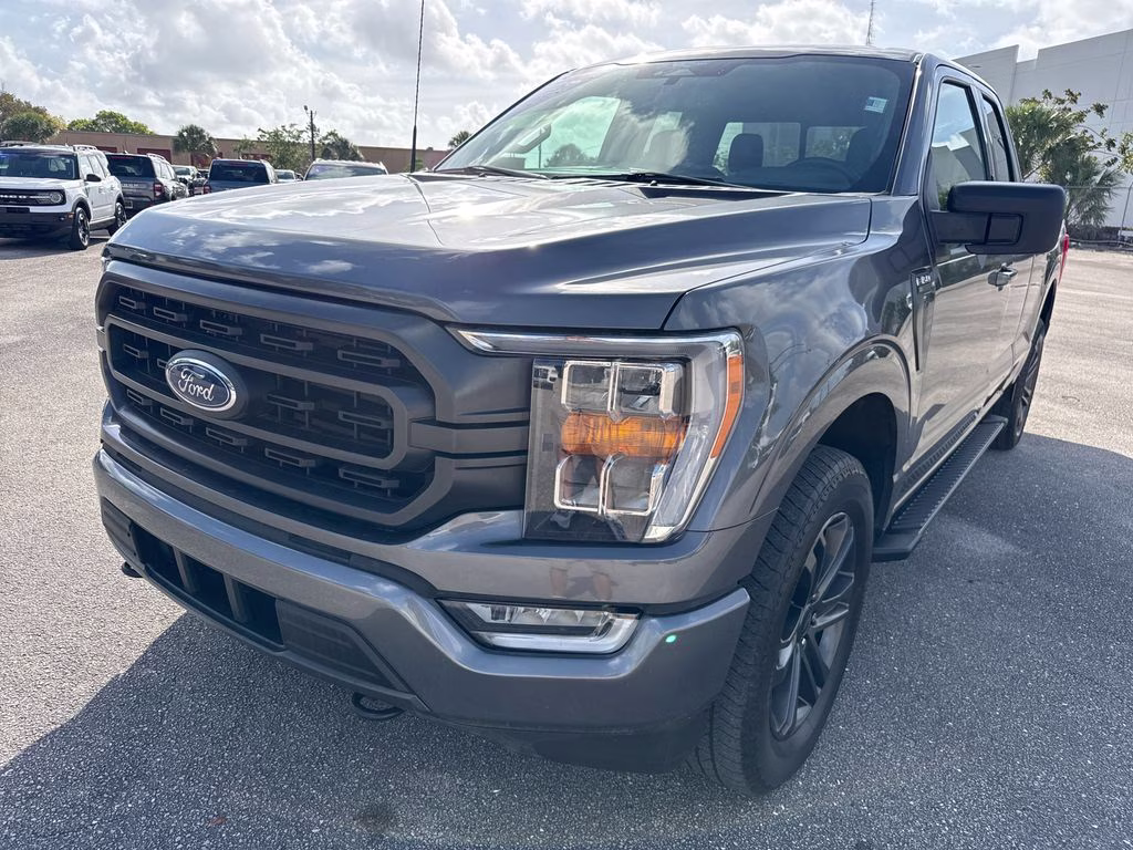 2022 Gray Metallic Ford F-150 XLT 4X4 Truck