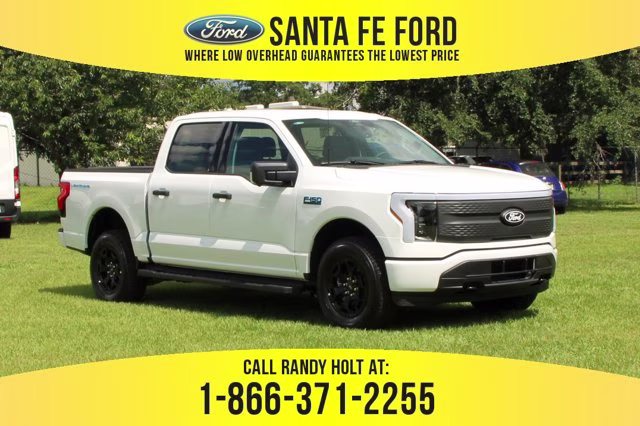2025 White Ford F-150 Lightning XLT AWD Truck