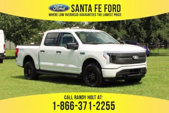 2025 White Ford F-150 Lightning XLT AWD Truck