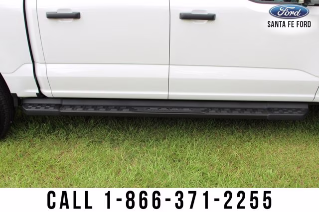 2025 White Ford F-150 Lightning XLT AWD Truck