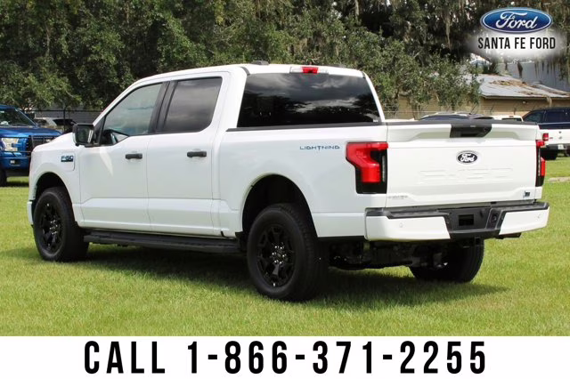 2025 White Ford F-150 Lightning XLT AWD Truck