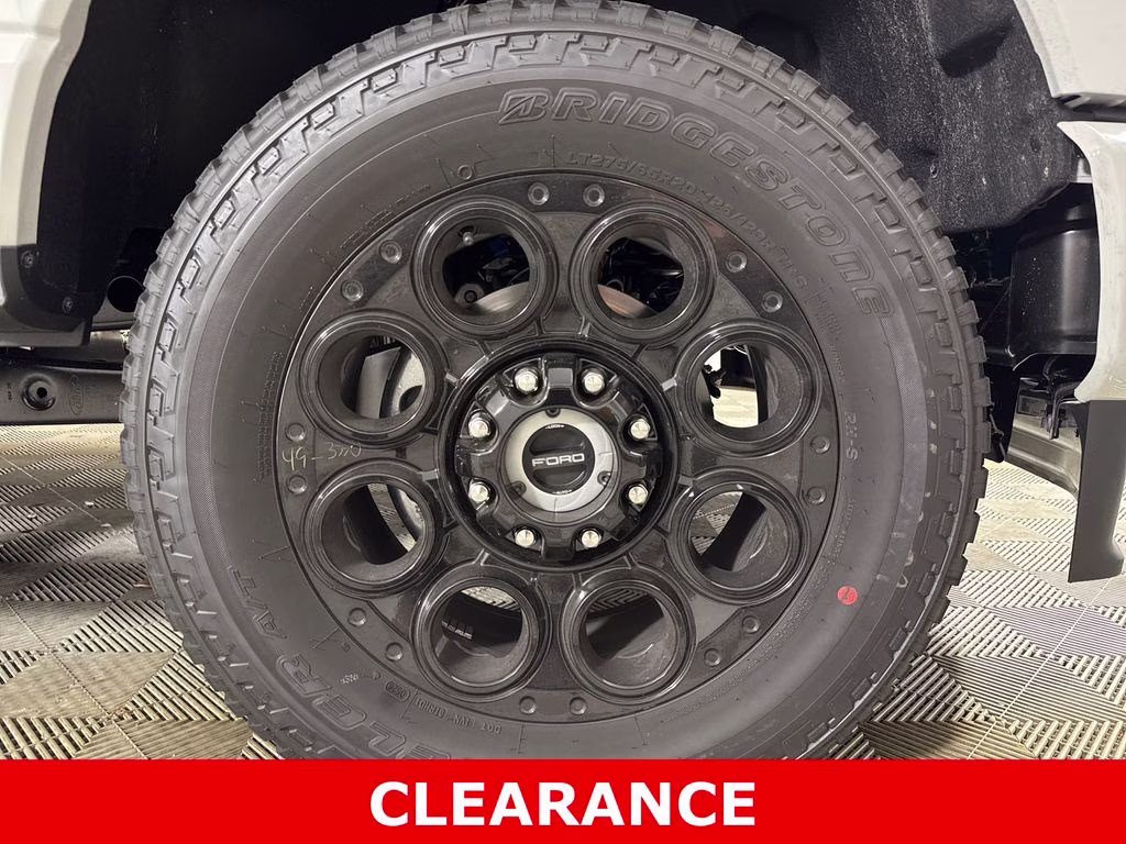 2026 Avalanche Ford Super Duty F-250 SRW XLT 4X4 Truck