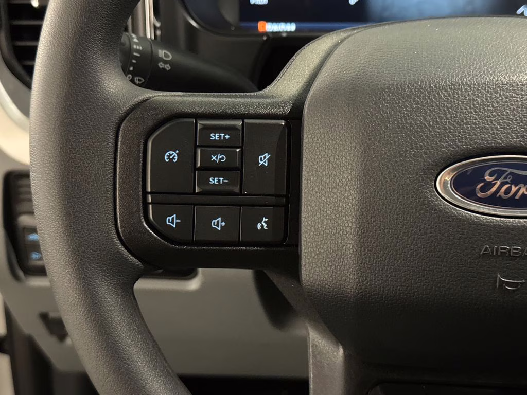 2026 Avalanche Ford Super Duty F-250 SRW XLT 4X4 Truck