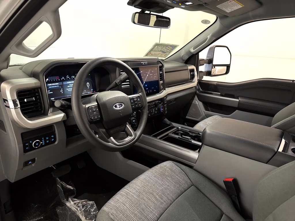 2026 Avalanche Ford Super Duty F-250 SRW XLT 4X4 Truck