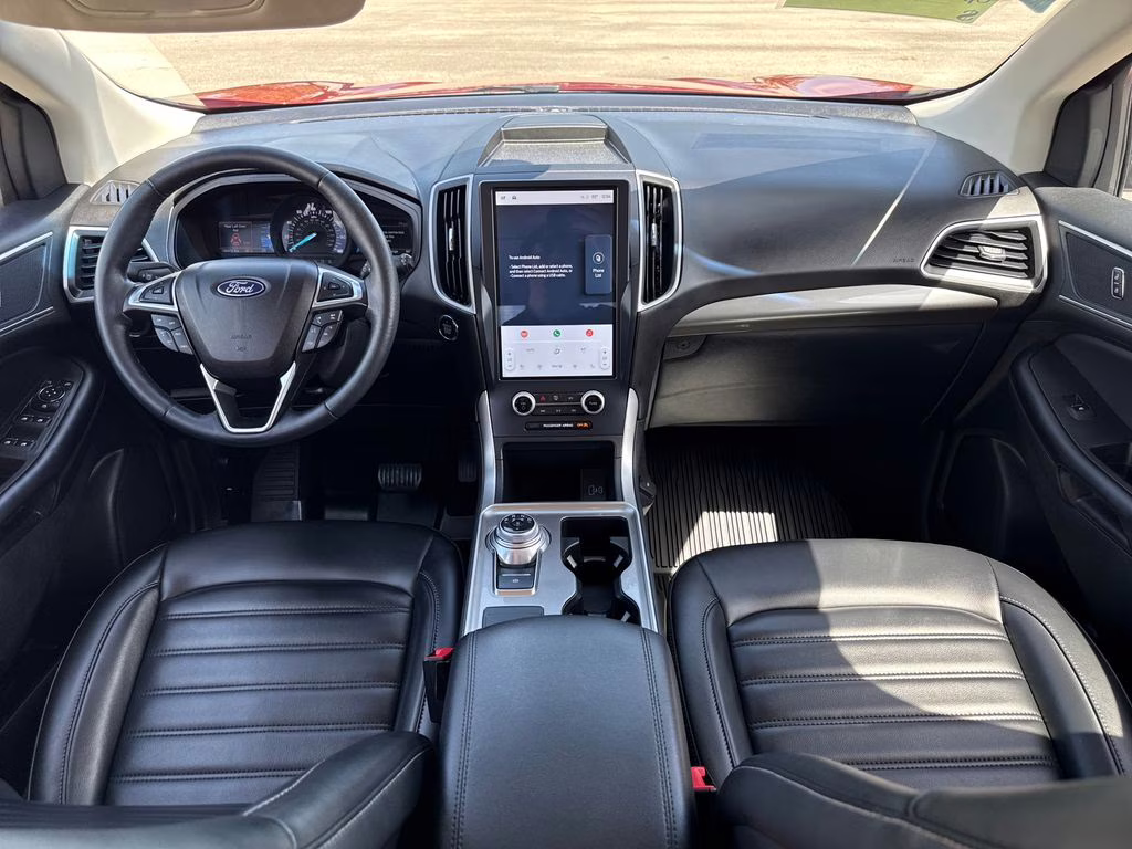 2023 Rapid Red Metallic Tinted Clearcoat Ford Edge SEL AWD SUV