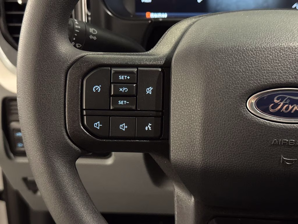 2026 Avalanche Ford Super Duty F-250 SRW XLT 4X4 Truck