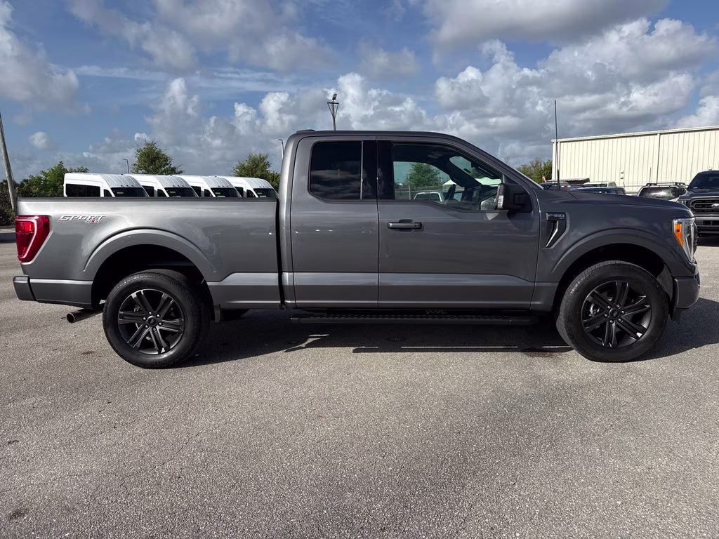 2022 Gray Metallic Ford F-150 XLT 4X4 Truck