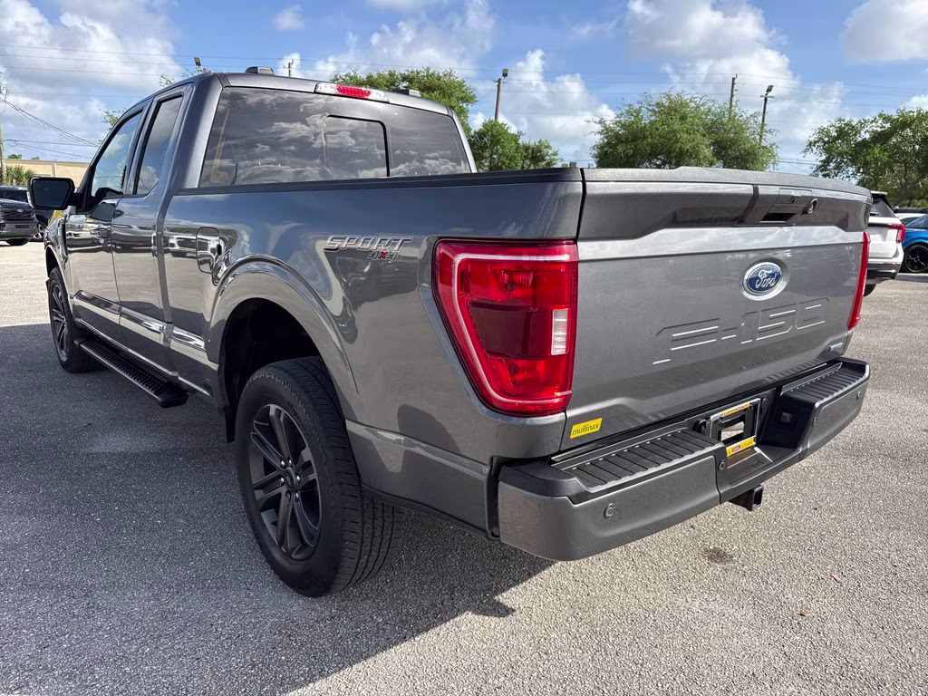 2022 Gray Metallic Ford F-150 XLT 4X4 Truck