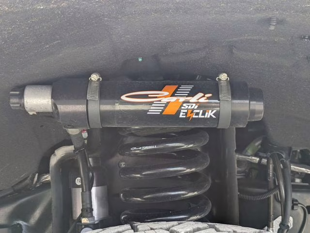 2025 Oxford White Ford Super Duty F-250 SRW Lariat 4X4 Truck