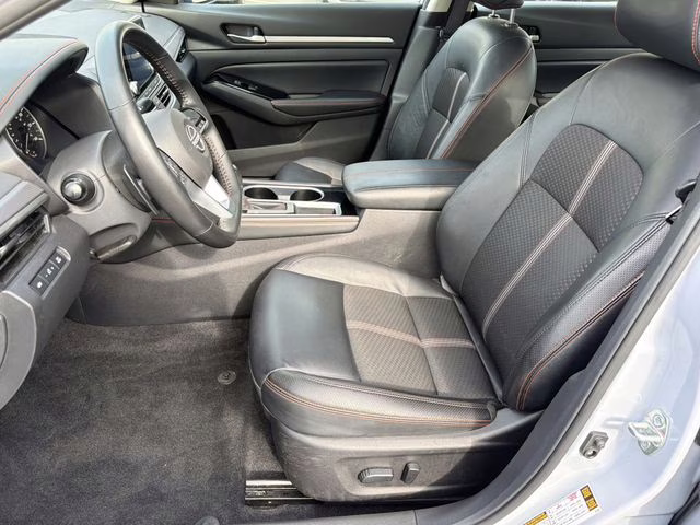 2025 Gray Sky Pearl Nissan Altima 2.5 SR FWD Sedan