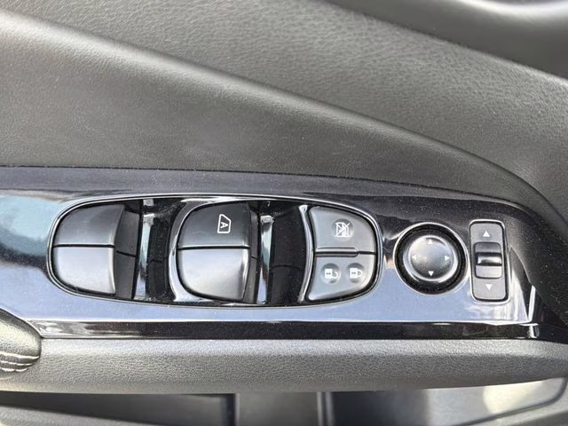2023 Garnet Pearl Metallic Nissan Altima 2.5 SV FWD Sedan