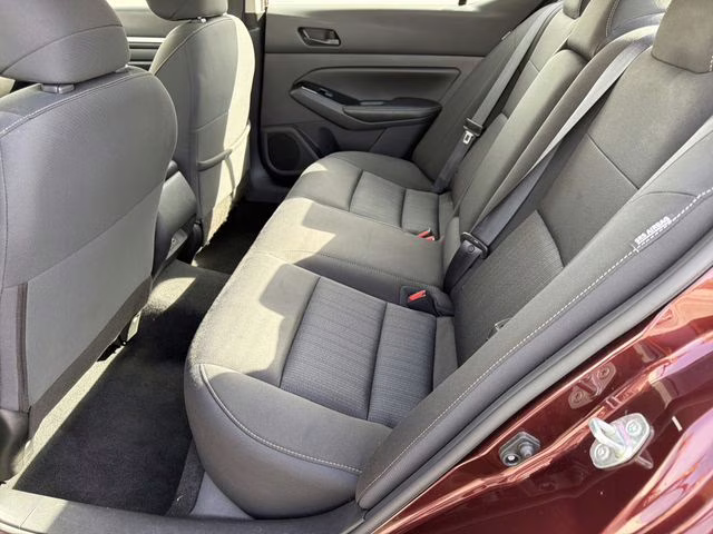 2023 Garnet Pearl Metallic Nissan Altima 2.5 SV FWD Sedan