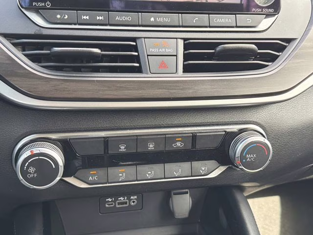 2023 Garnet Pearl Metallic Nissan Altima 2.5 SV FWD Sedan