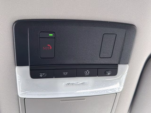 2026 Everest White Pearl Tricoat Nissan Pathfinder SL 4X4 SUV