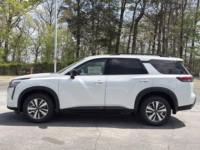 2026 Everest White Pearl Tricoat Nissan Pathfinder SL 4X4 SUV