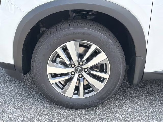 2026 Everest White Pearl Tricoat Nissan Pathfinder SL 4X4 SUV