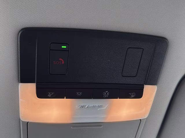 2026 Everest White Pearl Tricoat Nissan Pathfinder SL 4X4 SUV