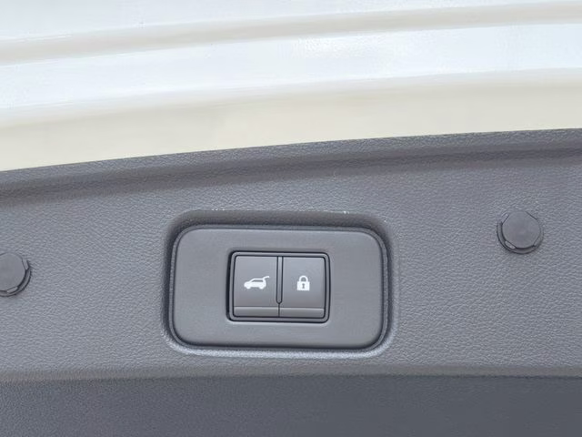 2026 Everest White Pearl Tricoat Nissan Pathfinder SL 4X4 SUV