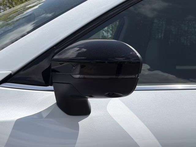 2026 Everest White Pearl Tricoat Nissan Pathfinder SL 4X4 SUV