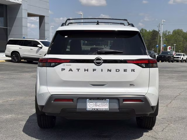 2026 Everest White Pearl Tricoat Nissan Pathfinder SL FWD SUV