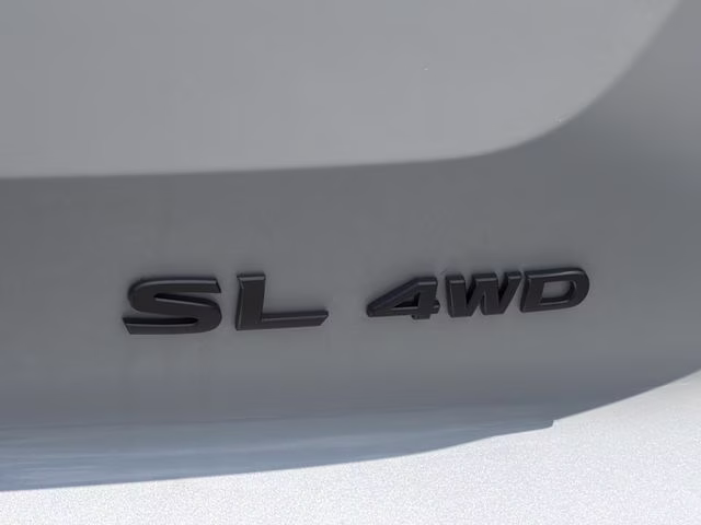 2026 Everest White Pearl Tricoat Nissan Pathfinder SL 4X4 SUV