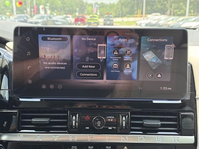 2026 Everest White Pearl Tricoat Nissan Pathfinder SL 4X4 SUV