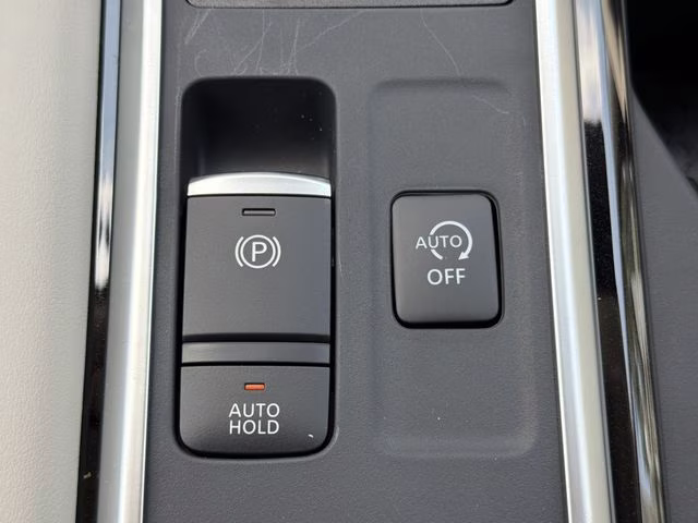 2026 Everest White Pearl Tricoat Nissan Pathfinder SL 4X4 SUV