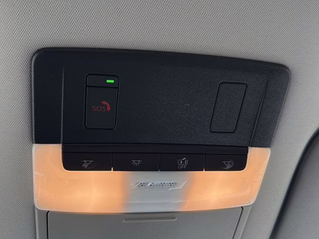 2026 Everest White Pearl Tricoat Nissan Pathfinder SL 4X4 SUV