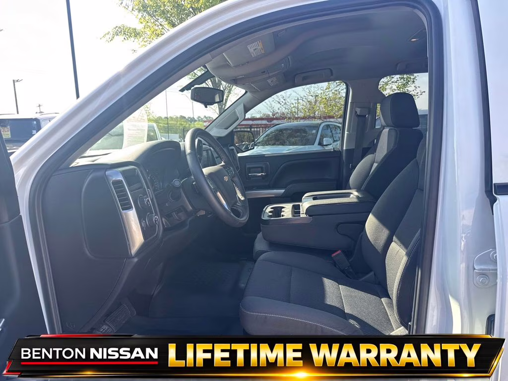 2018 Summit White Chevrolet Silverado 1500 LT 4X4 Truck