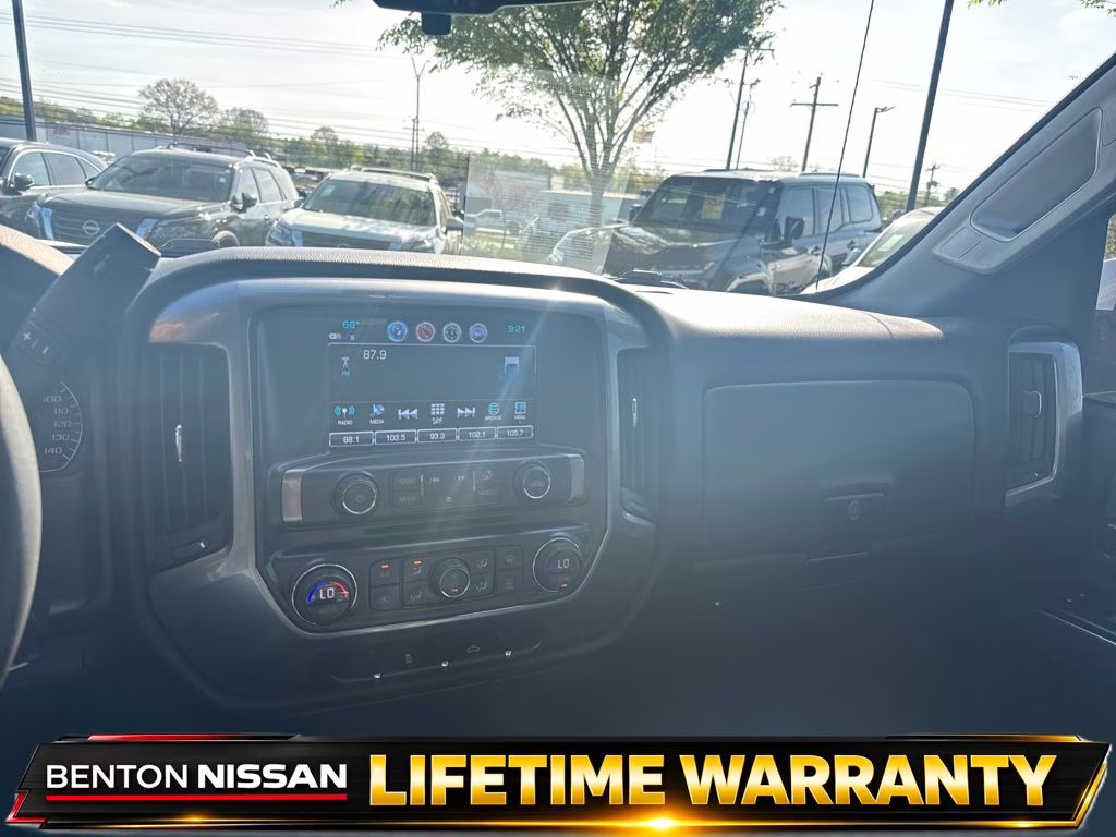 2018 Summit White Chevrolet Silverado 1500 LT 4X4 Truck