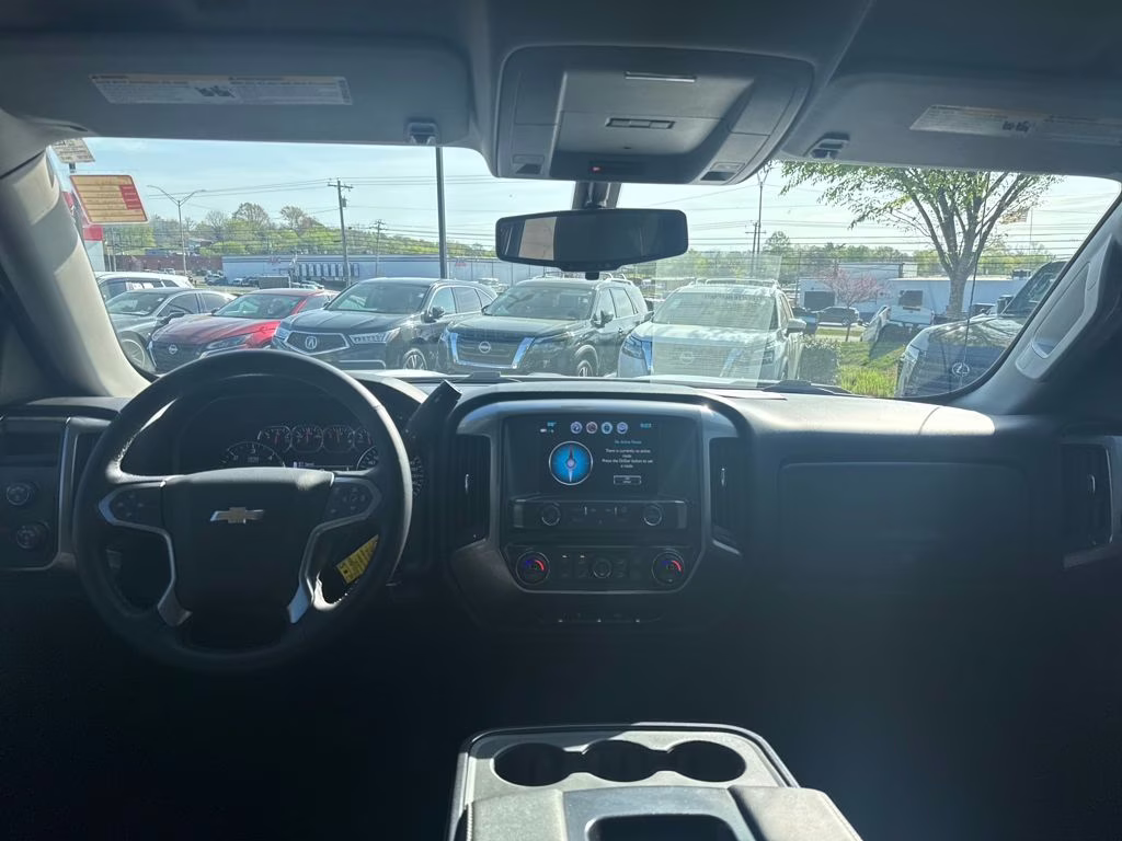 2018 Summit White Chevrolet Silverado 1500 LT 4X4 Truck