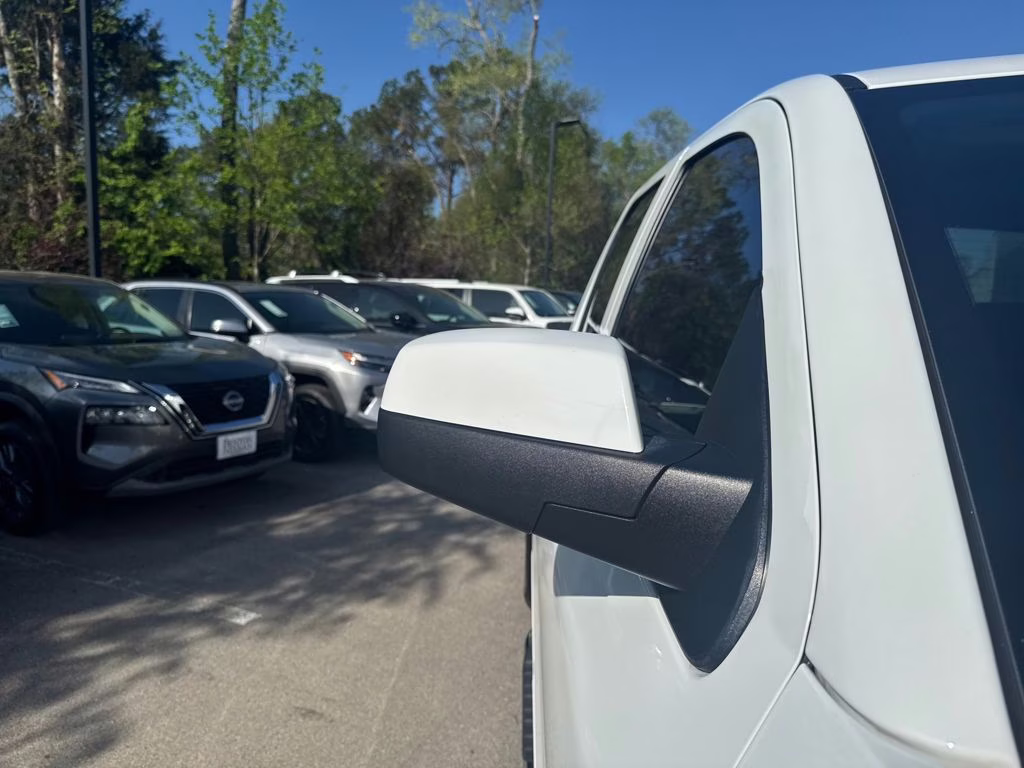 2018 Summit White Chevrolet Silverado 1500 LT 4X4 Truck