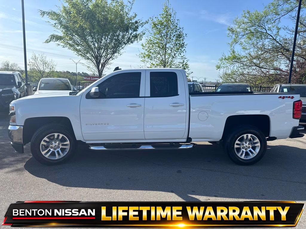 2018 Summit White Chevrolet Silverado 1500 LT 4X4 Truck
