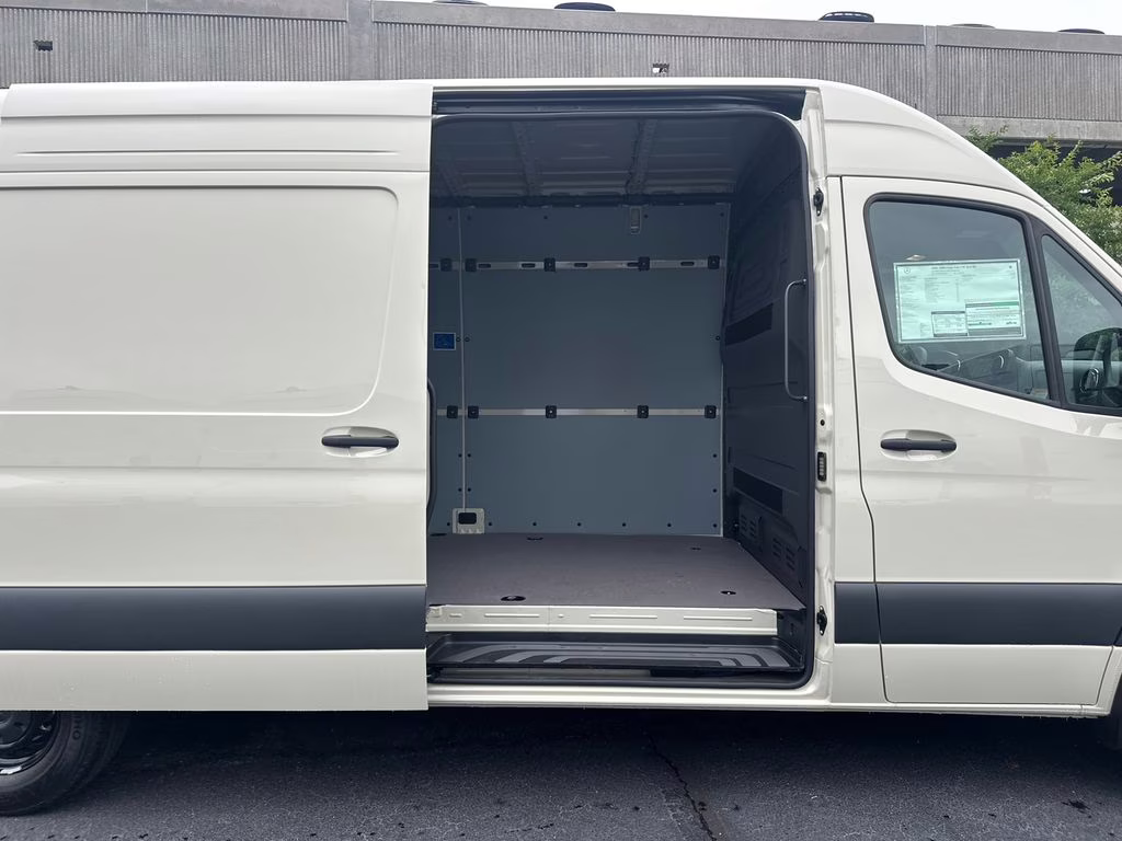 2026 Pebble Mercedes-Benz Sprinter 2500 Cargo 170 WB RWD Van