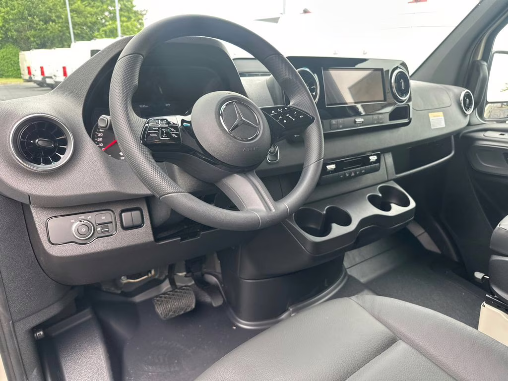 2026 Pebble Mercedes-Benz Sprinter 2500 Cargo 170 WB RWD Van