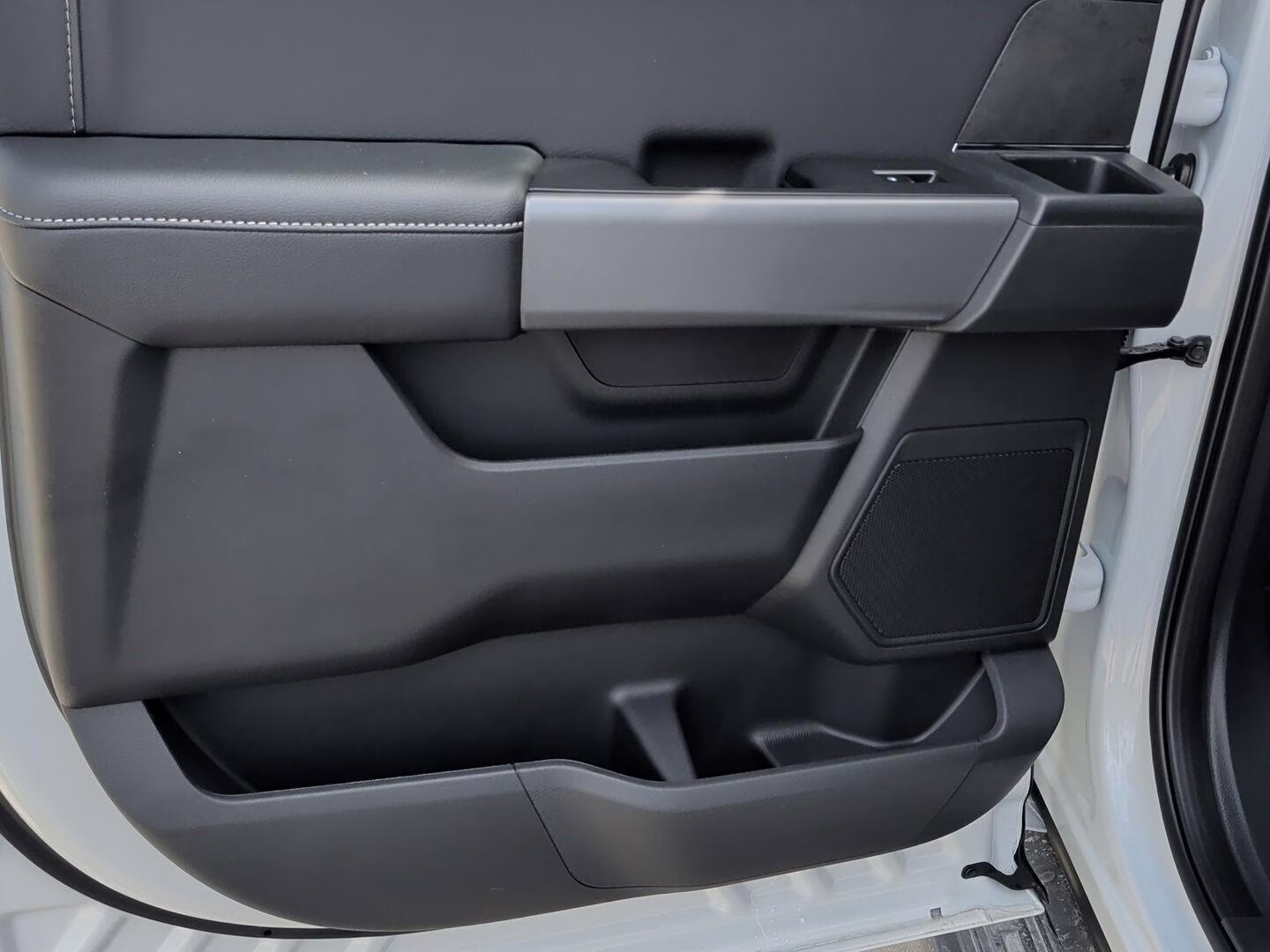 2026 Oxford White Ford F-150 XLT 4X4 Truck