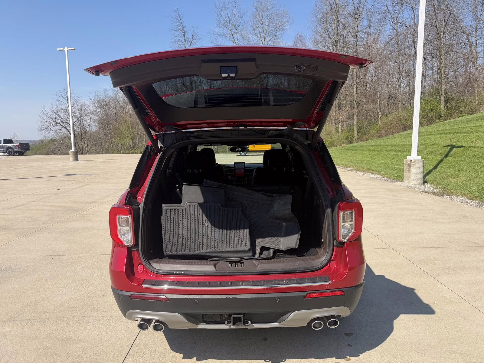 2023 Rapid Red Metallic Tinted Clearcoat Ford Explorer King Ranch 4X4 SUV