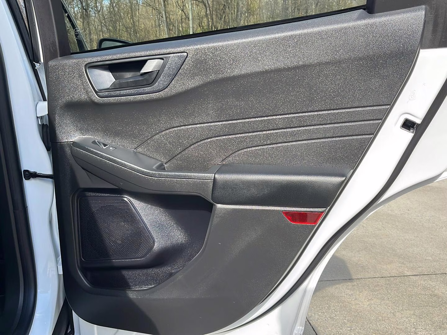 2023 Oxford White Ford Escape Active AWD SUV